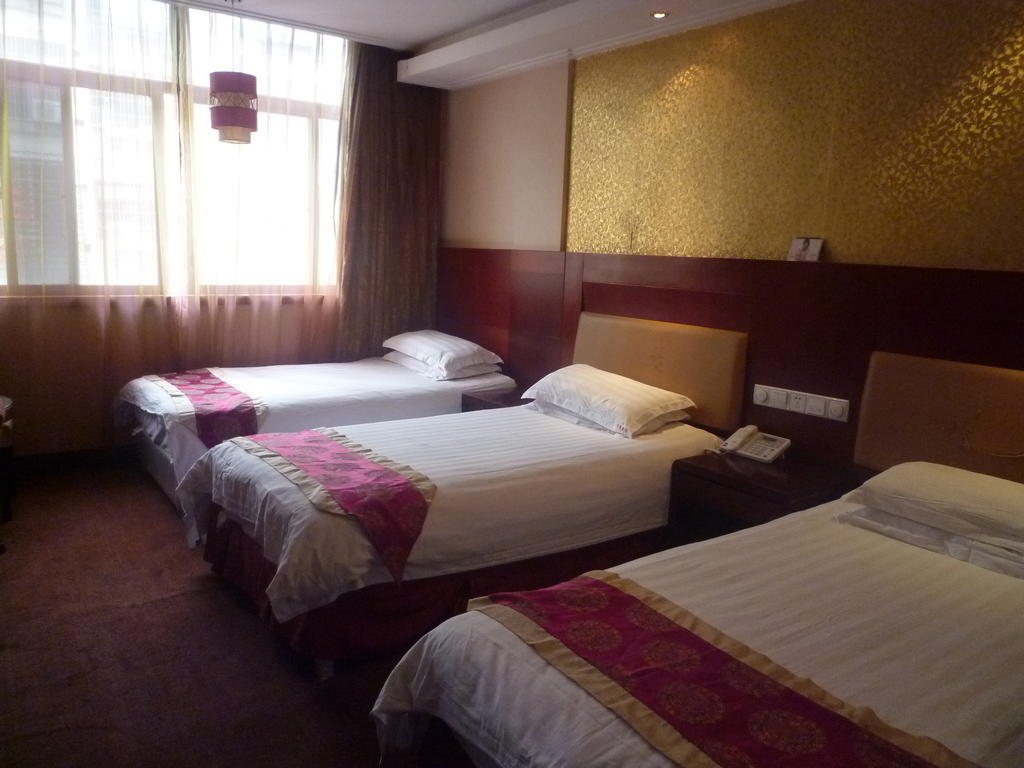 Jinyao Business Hotel Yiwu  Extérieur photo